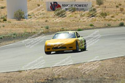 media/May-31-2025-CalClub SCCA (Sat) [[2c1a04e1ee]]/Qualifying/Group 1/Turn 4/